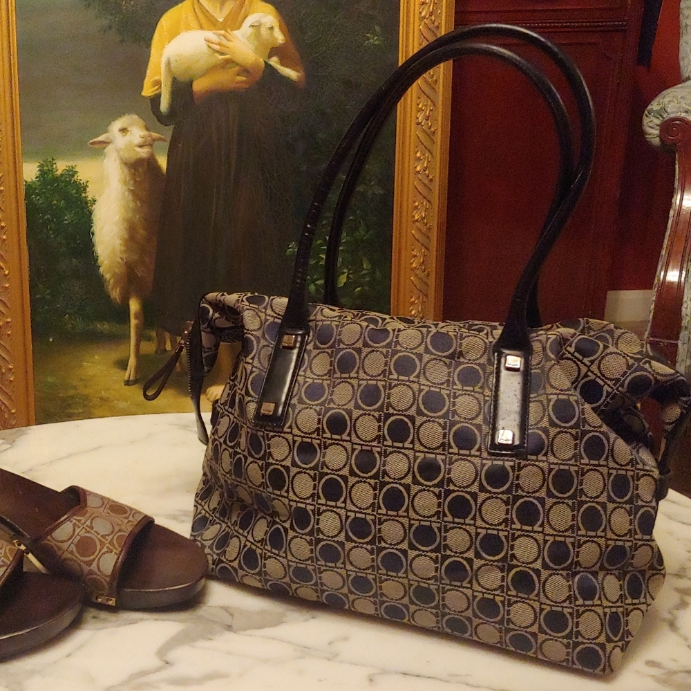 Ferragamo bag - black and grey gancino canvas